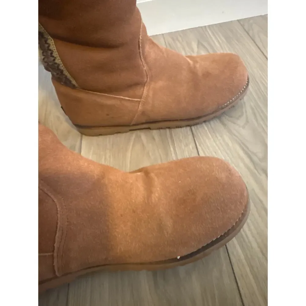 LAMO Madelyn Boots Womens Sz 8 Chestnut Suede Lace Up Back Sonoran Winter